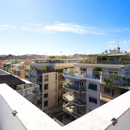 Luise Charming Terrace Vatican View *