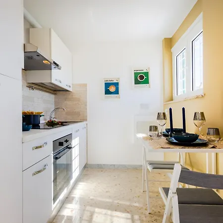 Luise Charming Terrace Vatican View